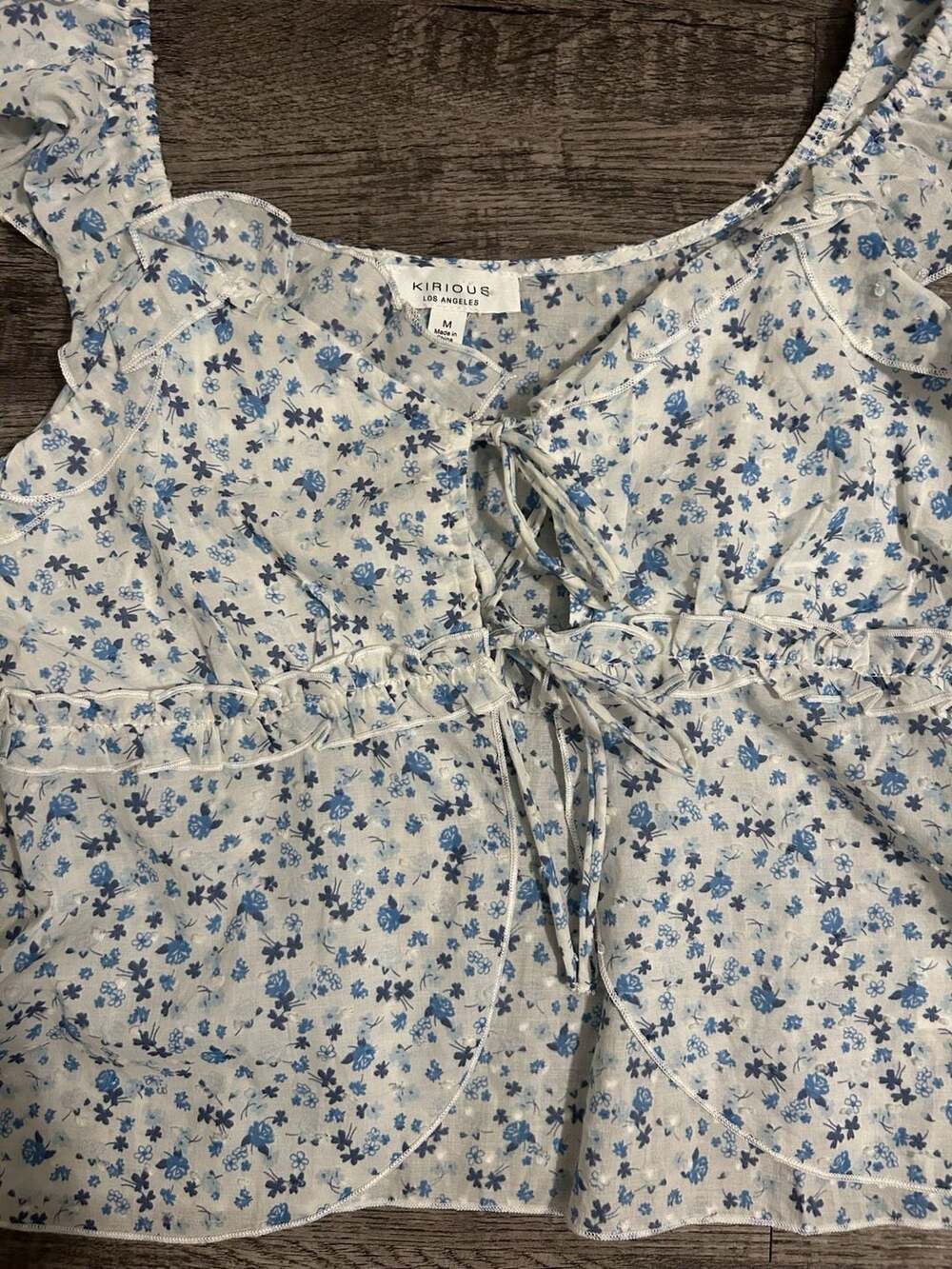Kirious Los Angeles Blue Floral Ruffle Strap Tie-Front Peplum Top - Picture 4 of 4